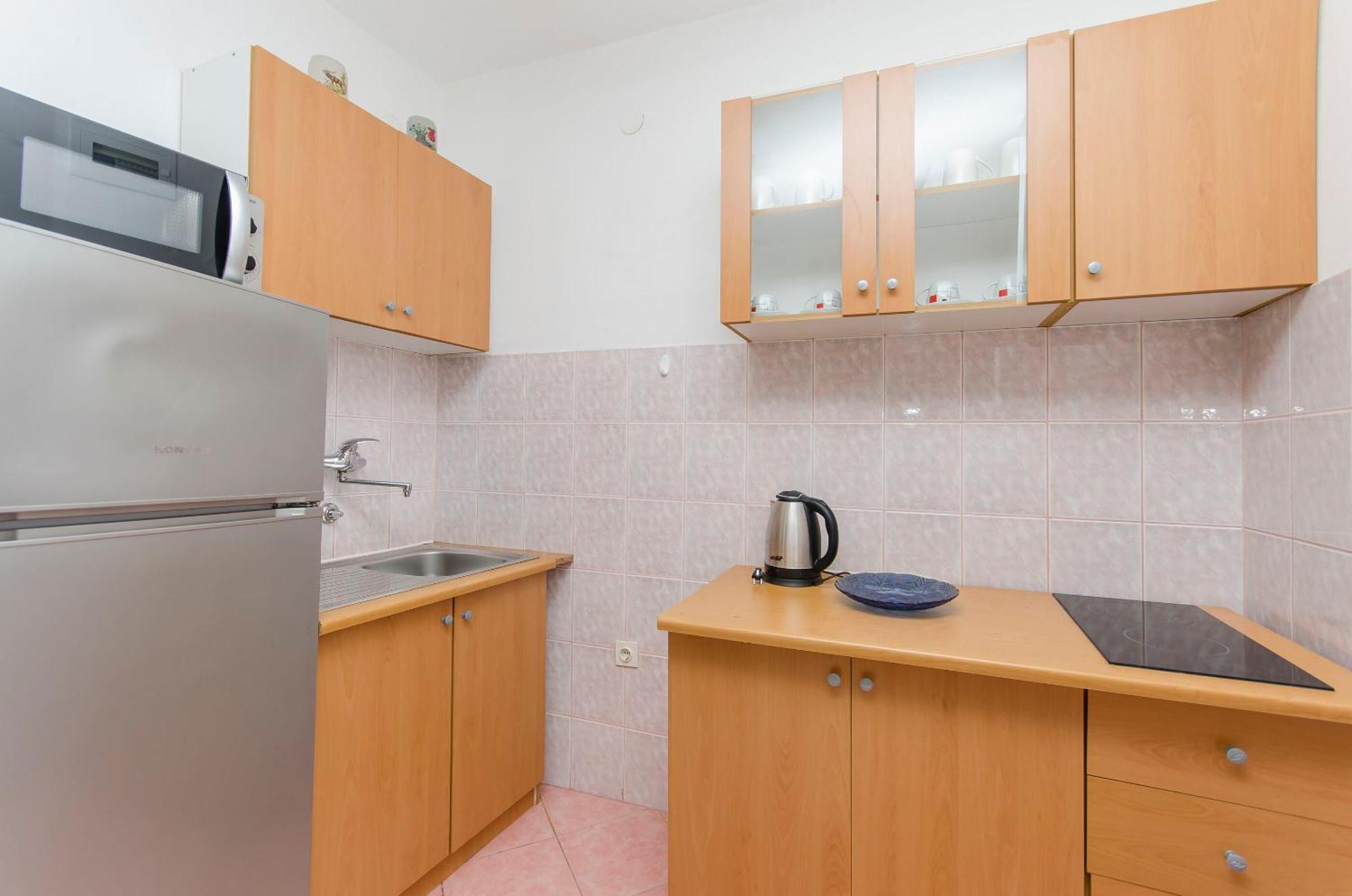 Apartments Danica Pirovac Luaran gambar